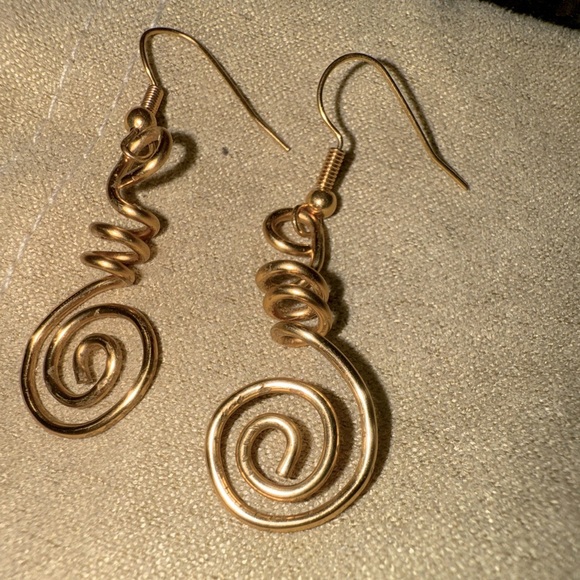 Trendy Gold swirl 2” drop earrings - Picture 1 of 2